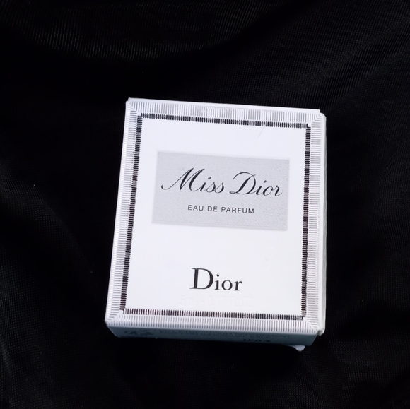 Miss Dior Eau De Parfum - Picture 1 of 2